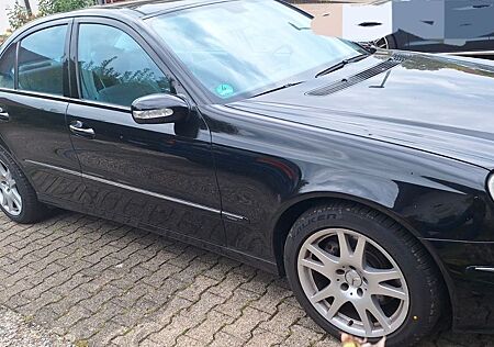 Mercedes-Benz E 500 AVANTGARDE Avantgarde kein Rost!