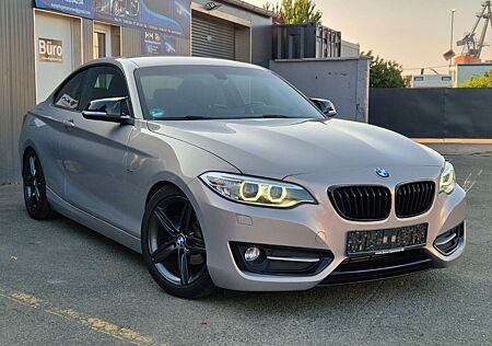 BMW 218 d Coupe Sport Line, Automatik/Navi/SHZ/PDC