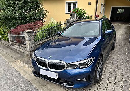 BMW 330e xDrive Touring Sport Line Automatic Spo...