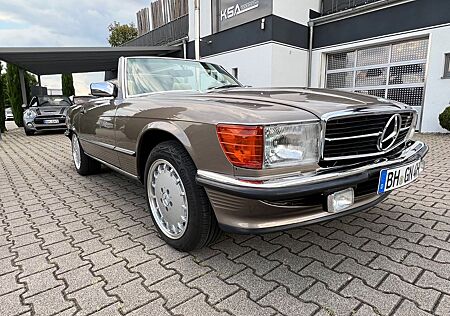 Mercedes-Benz 560 W 107 sl