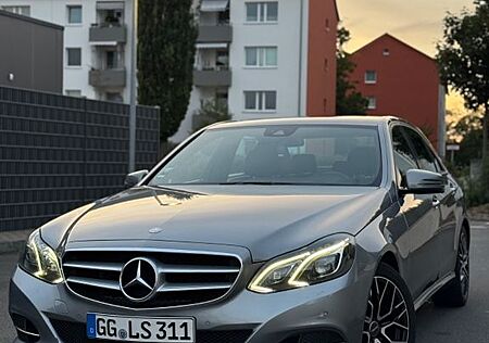Mercedes-Benz E 220 BlueTEC BE Edition AVANTG. Autom. Edit...