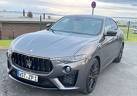 Maserati Levante 3.0 V6 430HP Modena Ultima Auto 4WD ...