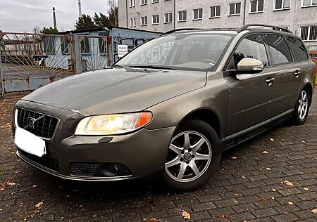 Volvo V70 III / 3.2 R6 / EZ 2009 / 238 PS / LPG