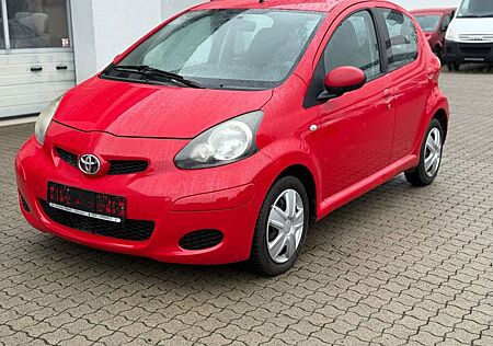 Toyota Aygo (X) Aygo AYGO Basis