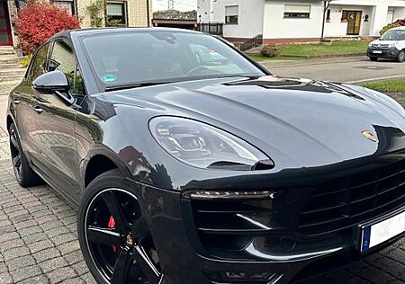 Porsche Macan GTS Panorama-Dach, Sommer-/Winterreifen