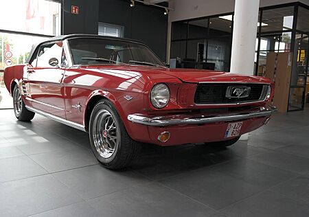 Ford Mustang Cabrio/Convertible