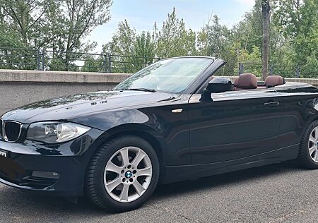 BMW 118 i Carbio Leder 2. Hand SitzHz Klimaautom. TüV