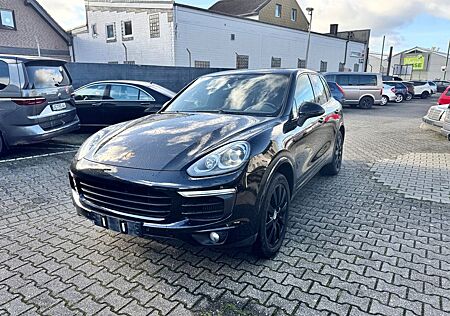Porsche Cayenne S Diesel S 4.2 Scheckheft