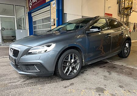 Volvo V40 CC V40 Cross Country Automatik Voll Scheckheft
