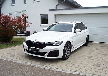 BMW 530e xDrive M Sportpaket HEAD/PANO/ACC/360/LASER