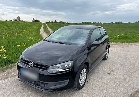VW Polo Volkswagen Trendline BJ2010 1.2l 60PS 8fach bereift