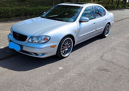 Nissan Maxima 3,0 Elegance Elegance