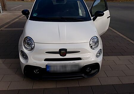 Abarth 695 1.4 T-Jet 16V - Tech , Design, Style Paket