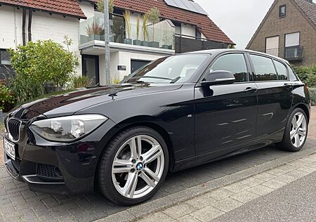 BMW 116i Sport Line Sport Line