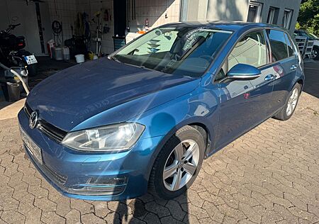 VW Golf Volkswagen VII Lim. Comfortline Navi Sitzheizung