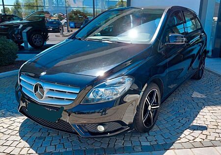 Mercedes-Benz B 220 B 180 BlueMotion