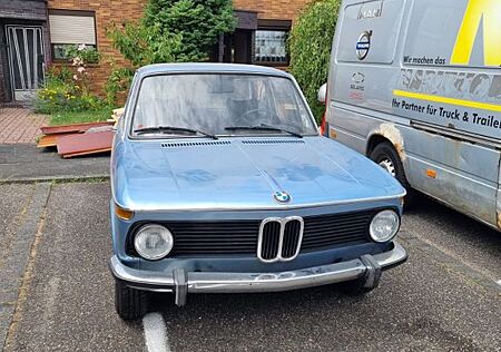 BMW 2002 Garagenfund mit Geschichte - Originalzustan