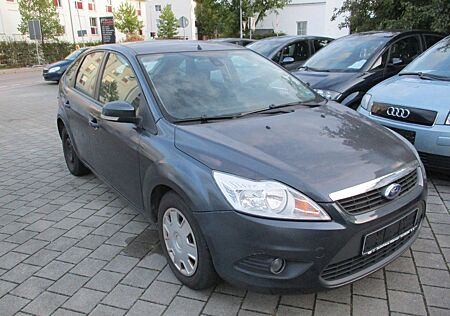 Ford Focus Lim. Style Automatik 1.Hand