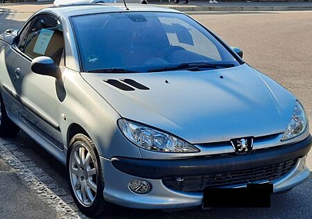 Peugeot 206 CC 110 - TÜV Neu bis April 2027, Unfallfrei