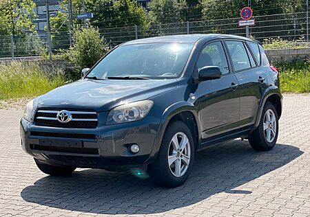 Toyota RAV 4 2.2-l-D-CAT 4x4 Executive