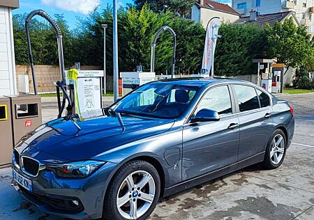 BMW 330e iPerformance -