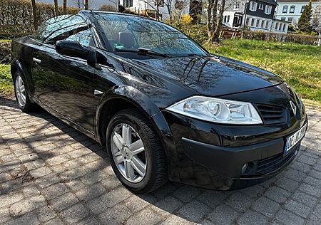 Renault Megane Coupé-Cabriolet Privilege 2.0 16V Tur...