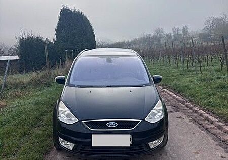 Ford Galaxy 2,2 TDCi 129kW DPF Titanium Titanium