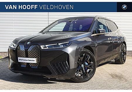 BMW iX xDrive50 High Executive / Sportpakket / Panor