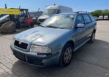 Skoda Octavia Combi Ambiente 4X4 Schiebedach Klima SHZ