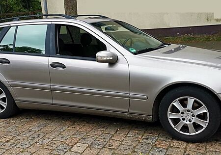 Mercedes-Benz C 180 Kompr. AUTOMATIK Navi AHK Sitzhz. KLIMA 1A