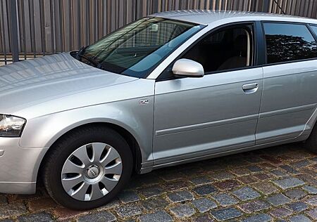 Audi A3 1.6 FSI Sportback TÜV01.27 SHZ KLIMA NAVI TOP
