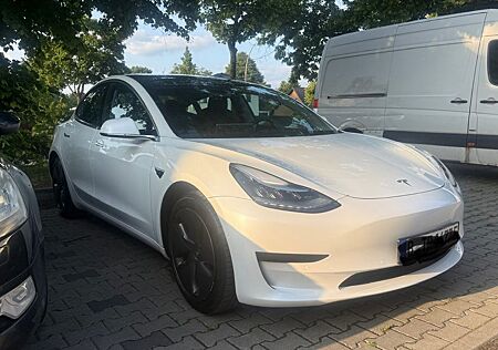 Tesla Model 3 Hinterradantrieb RWD RWD