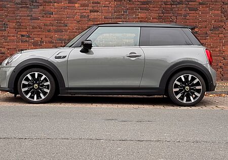 Mini Cooper SE Yours Trim