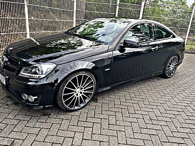 Mercedes-Benz C 220 CDI BlueEFFICIENCY - AMG LINE EDITION 1