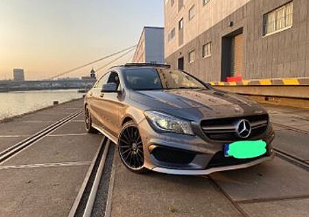 Mercedes-Benz CLA 45 AMG SPEEDSHIFT DCT 4MATIC AMG