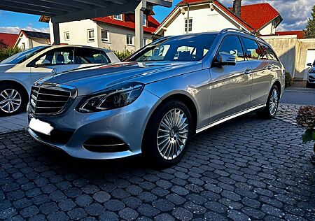 Mercedes-Benz E 300 BlueTEC T ELEGANCE ELEGANCE