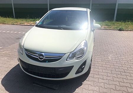 Opel Corsa 1.4 Color Edition Color Edition