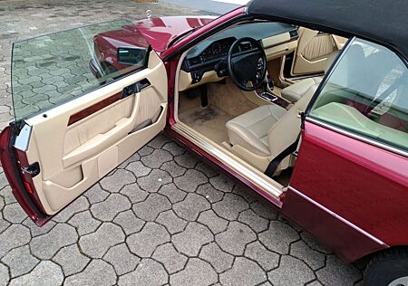 Mercedes-Benz E 300 Cabrio
