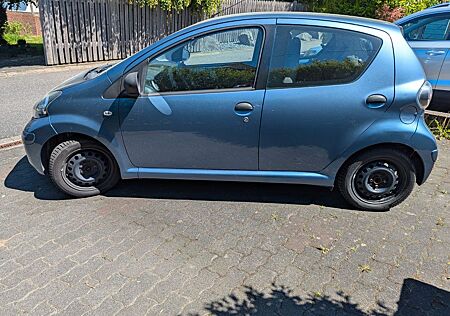 Toyota Aygo (X) Aygo (X) 1,0 -