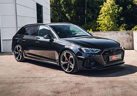 Audi RS4 Mythos Black / Quattro / Pano / Adaptive / K