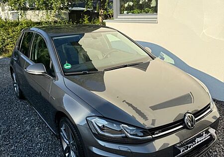VW Golf Volkswagen 1.5 TSI ACT OPF Highline,R-Line