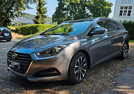 Hyundai i40 1.7 CRDi 104kW blue Style DCT Premium
