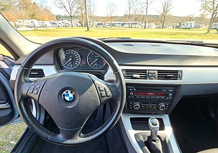 BMW 318d Touring -