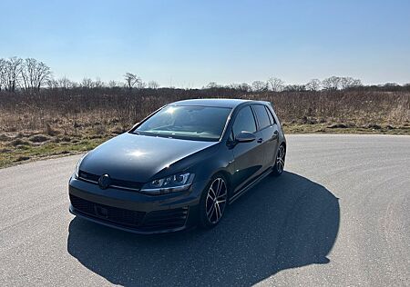 VW Golf Volkswagen GTD 2.0TDI