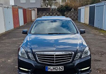 Mercedes-Benz E 200 AVANTGARDE AVANTGARDE