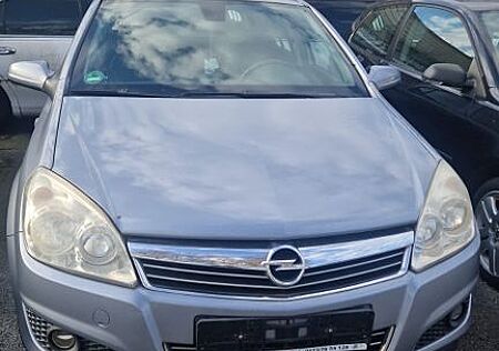 Opel Astra H Lim. Navi
