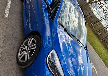 BMW 2er 220 Gran Tourer 220d xDrive Steptronic M Spo...