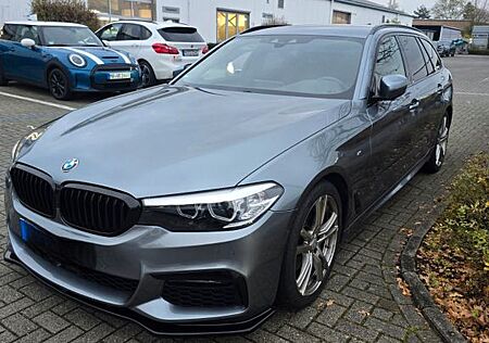 BMW 530i Touring A -