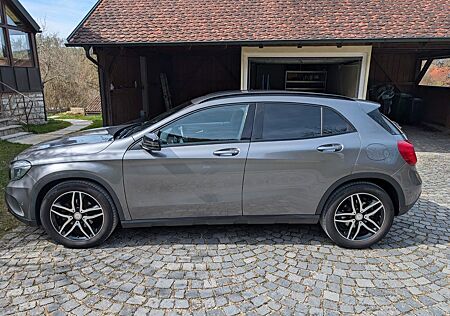 Mercedes-Benz GLA 220 d DCT Urban
