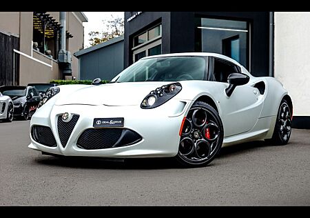 Alfa Romeo 4C COUPE°LAUNCH EDITION°1/500°OPACO°CARBON